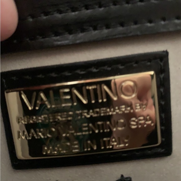 New Valentino Italian Leather Large tote bag - Picture 4 of 16